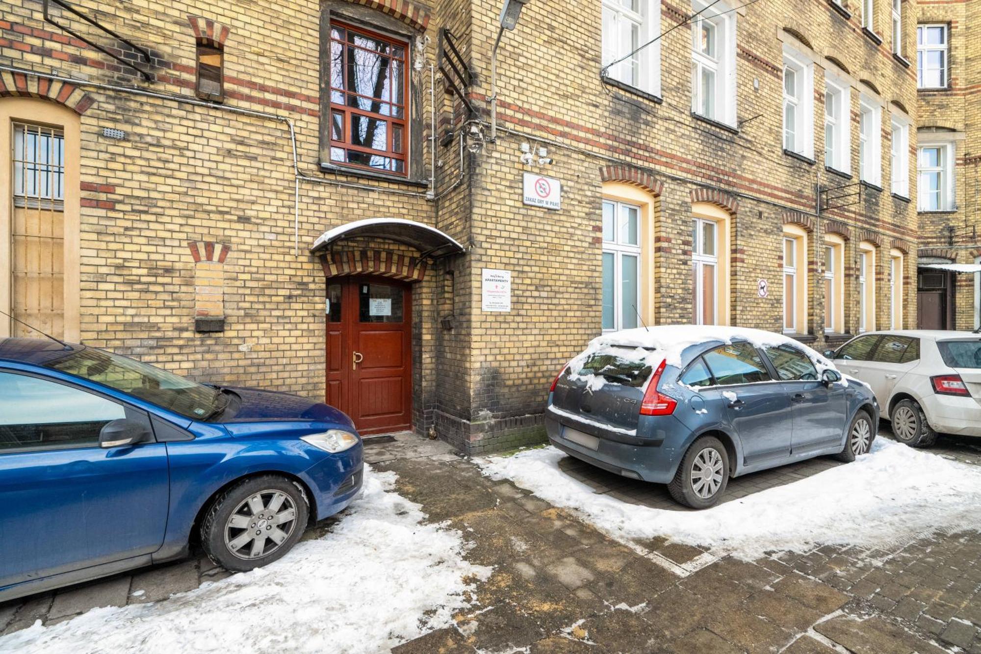 Przytulne Studia Very Berry W Poznaniu Blisko Parku By Noclegi Renters Bagian luar foto