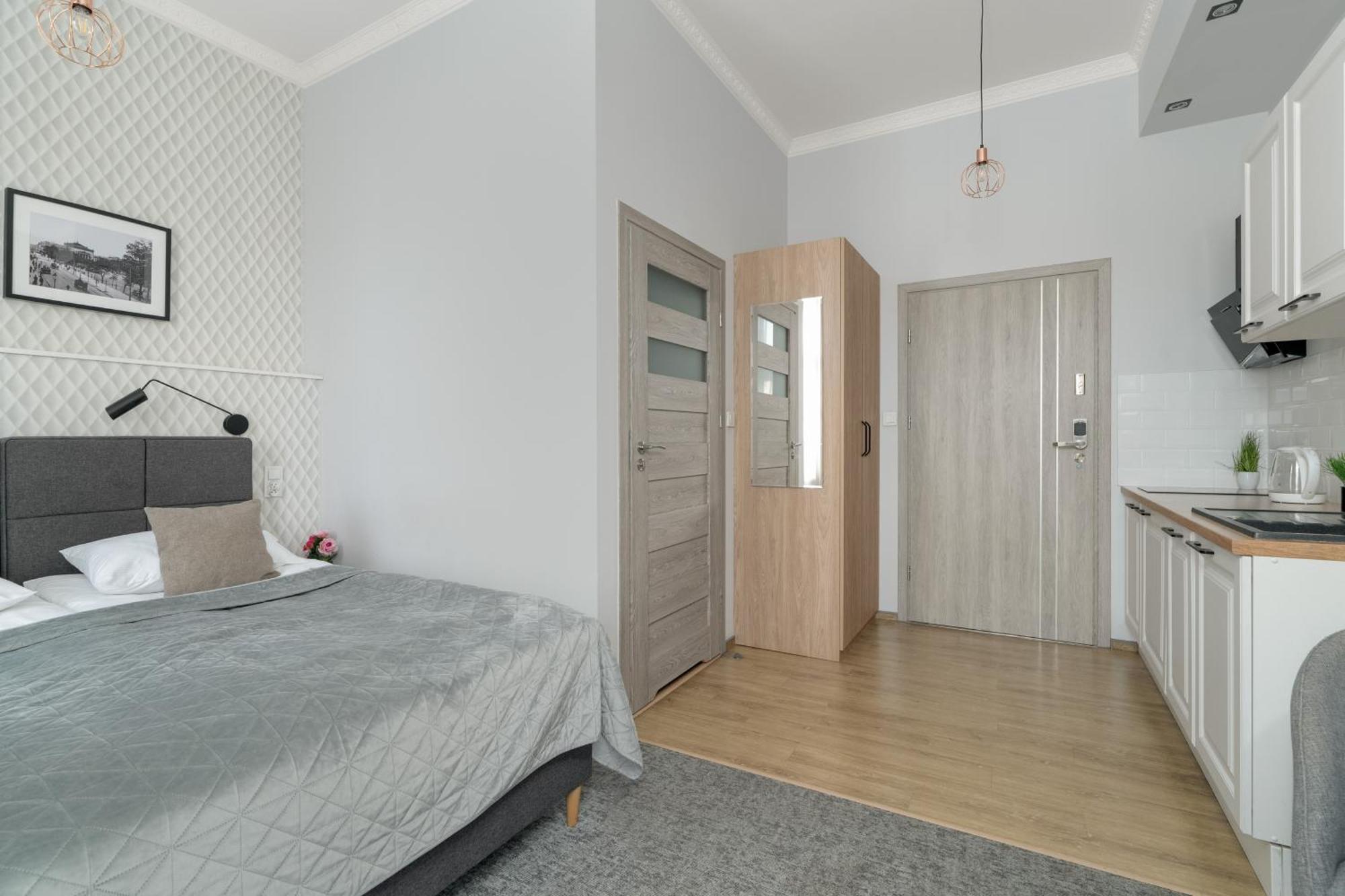 Przytulne Studia Very Berry W Poznaniu Blisko Parku By Noclegi Renters Bagian luar foto