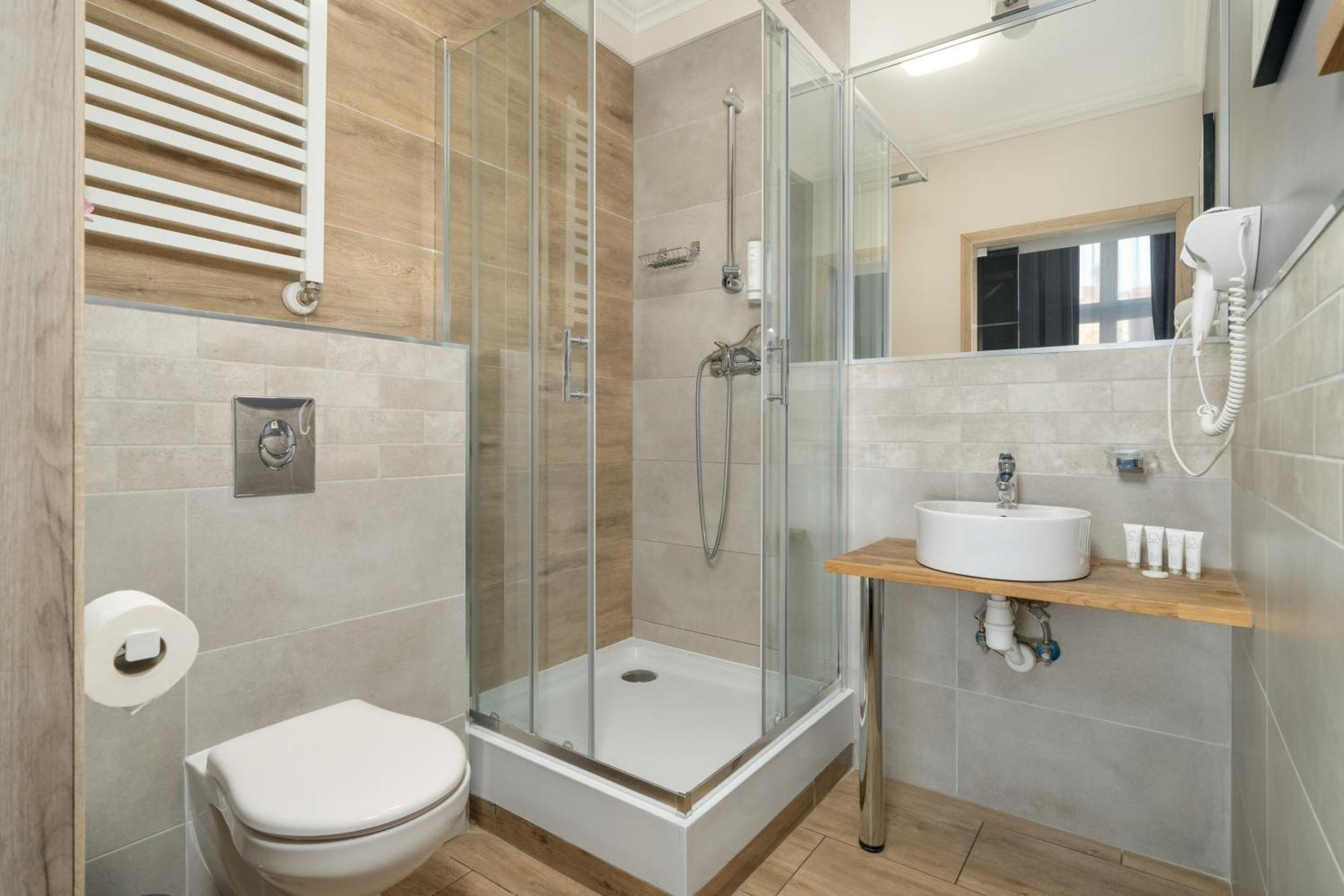 Przytulne Studia Very Berry W Poznaniu Blisko Parku By Noclegi Renters Bagian luar foto